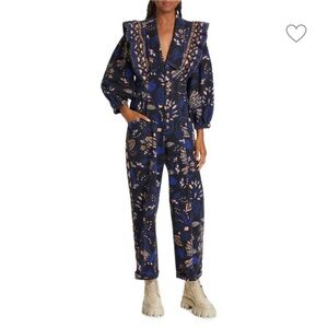 FARM RIO
Macaw Forest Jumpsuit size Small Excellent condition